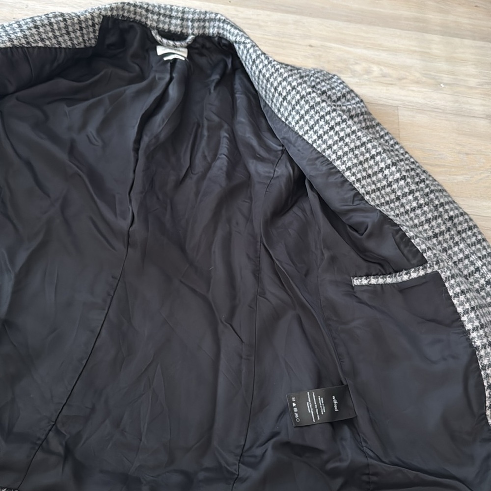 **Wilfred Black and White Sport Coat with Modern Fit - Picture 2 of 5